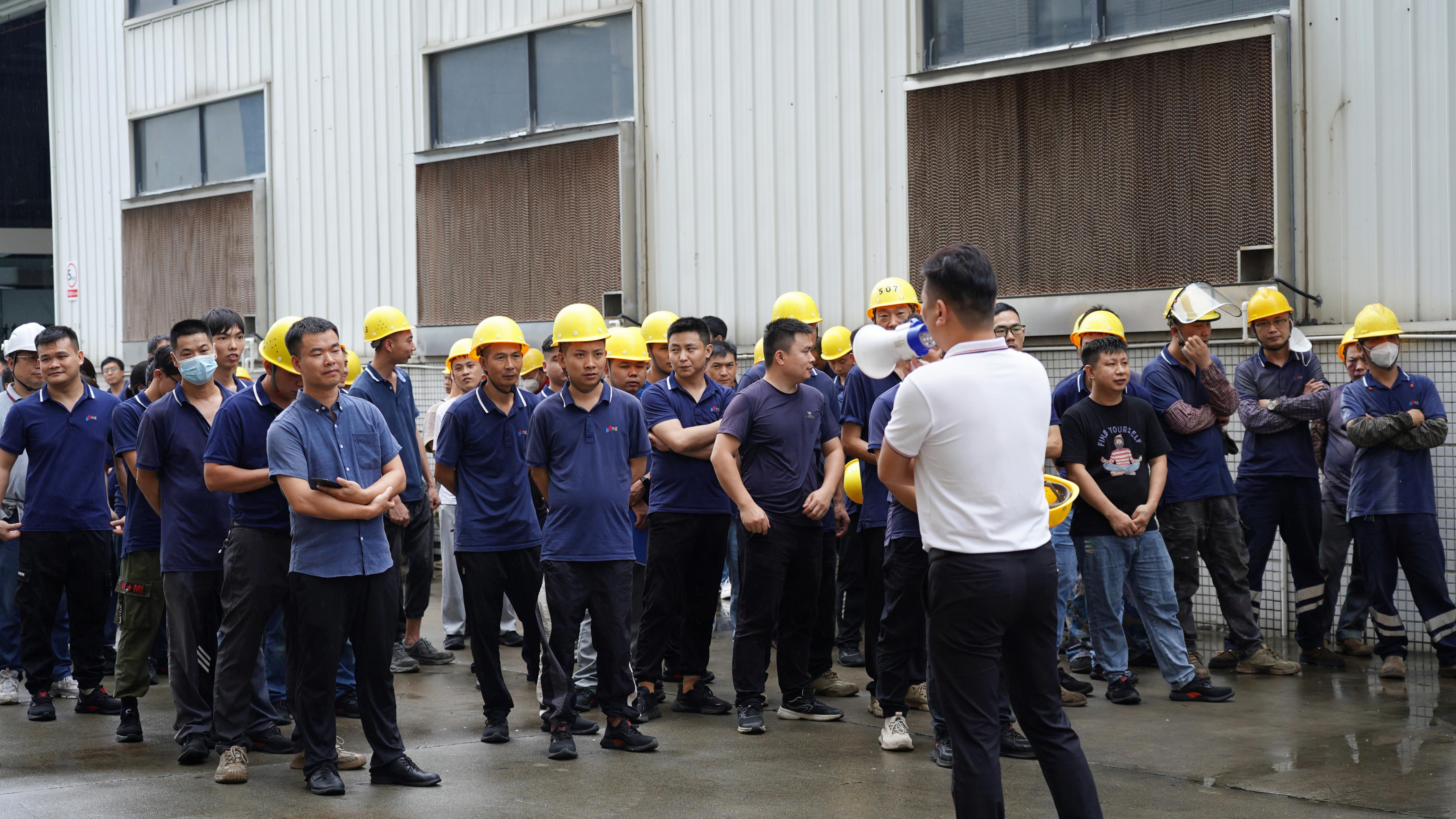 人人讲安全、个个会应急：不朽情缘官网登录入口精密开展消防安全演练